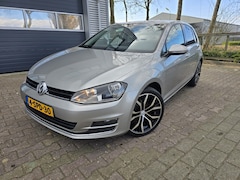 Volkswagen Golf - 2.0 TDI HIGHLINE DSG