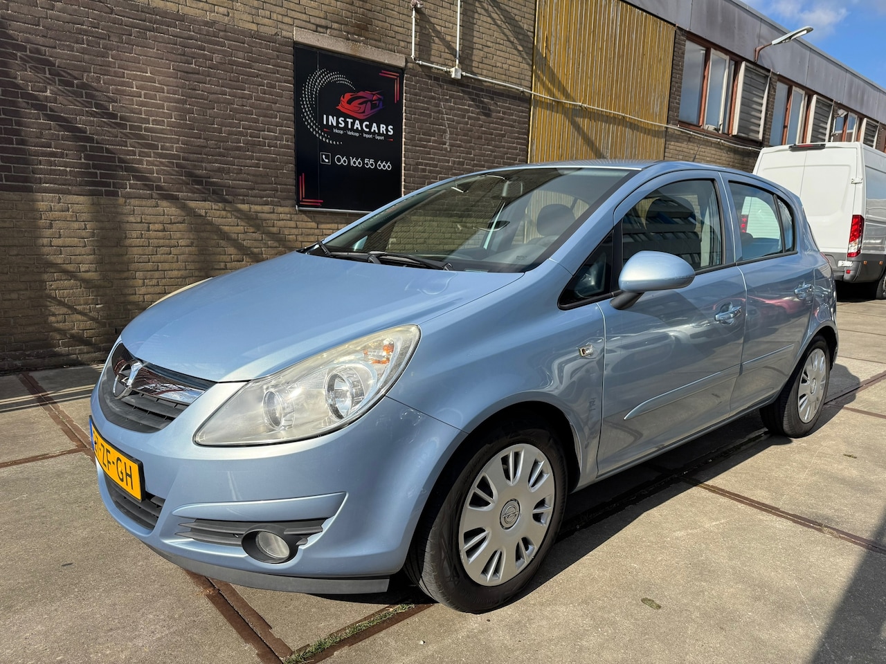 Opel Corsa - 1.4-16V Enjoy VOL AUTOMAAT/NAP/AIRCO - AutoWereld.nl