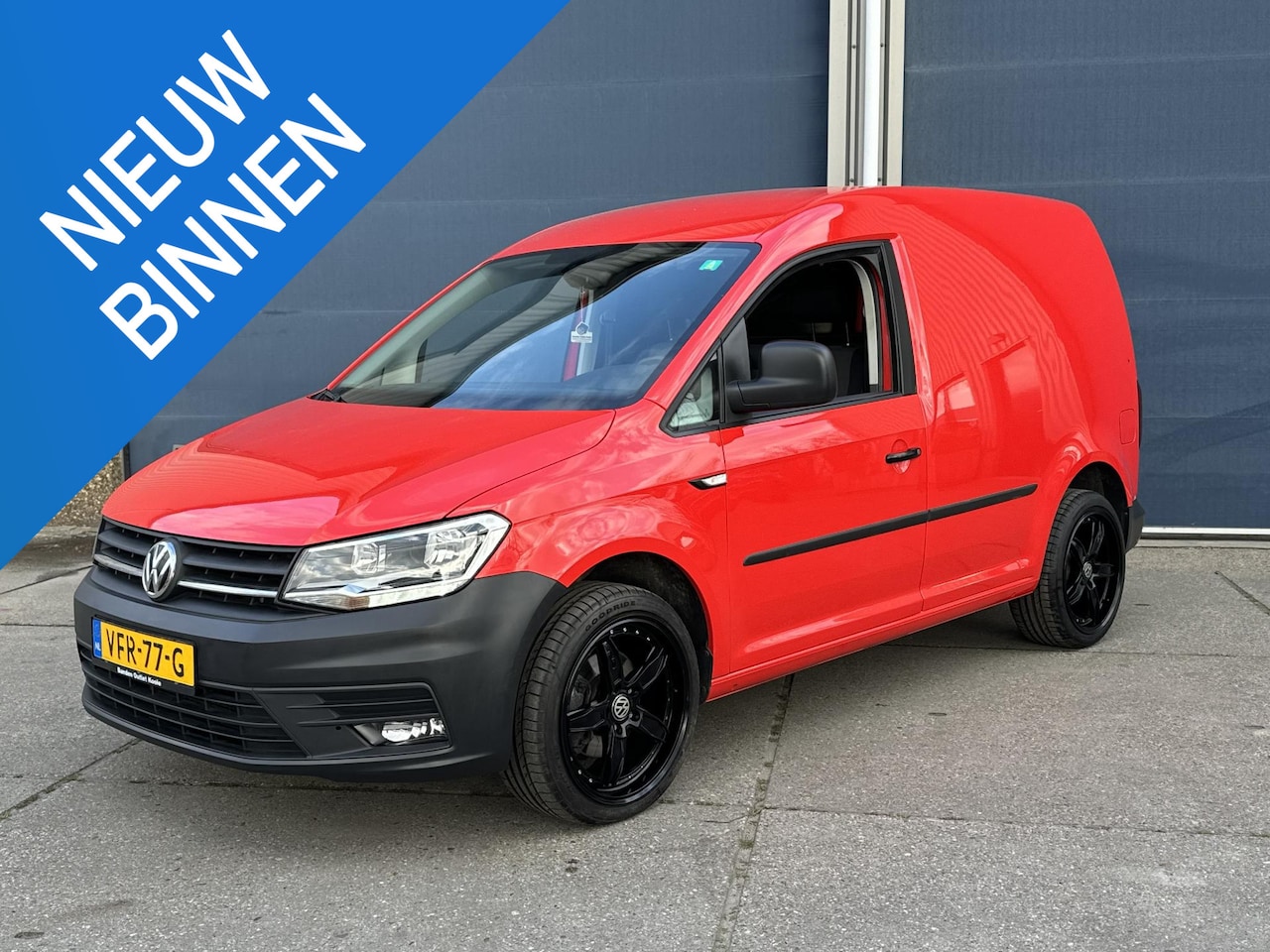 Volkswagen Caddy - 2.0 TDI L1H1 BMT Comfortline AIRCO / CRUISE CONTROLE / NAVI / TREKHAAK - AutoWereld.nl