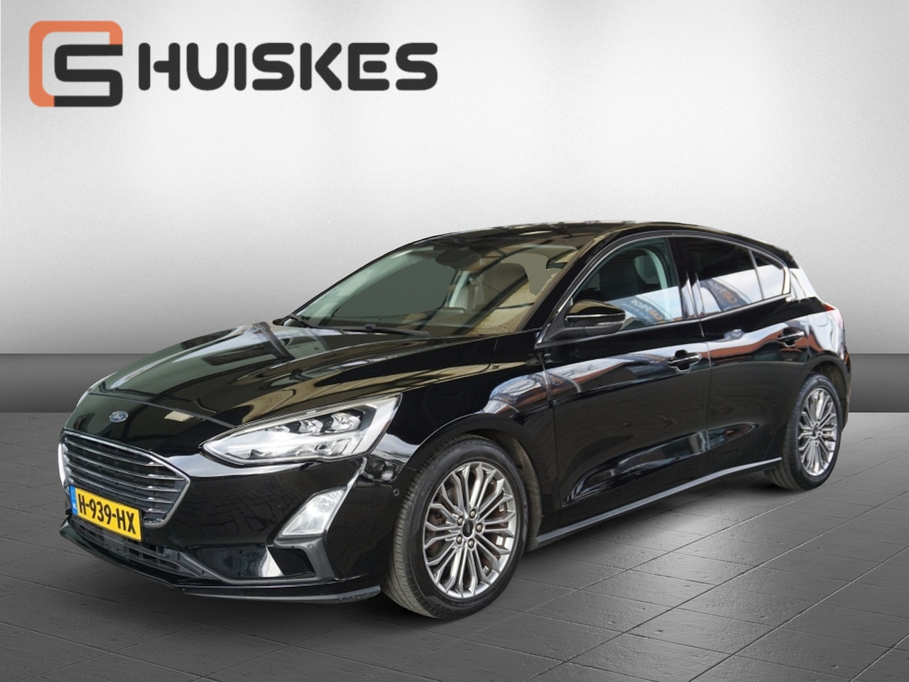 Ford Focus - 1.0 EcoBoost Vignale | Panoramadak | Winter-Pack | Head-Up | B&O - AutoWereld.nl