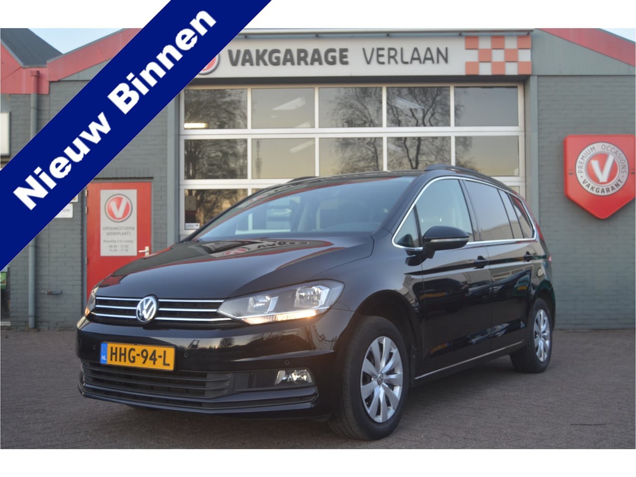 Volkswagen Touran - 1.5 TSI Comfortline 7p AUTOMAAT 12 mnd. gar. - AutoWereld.nl