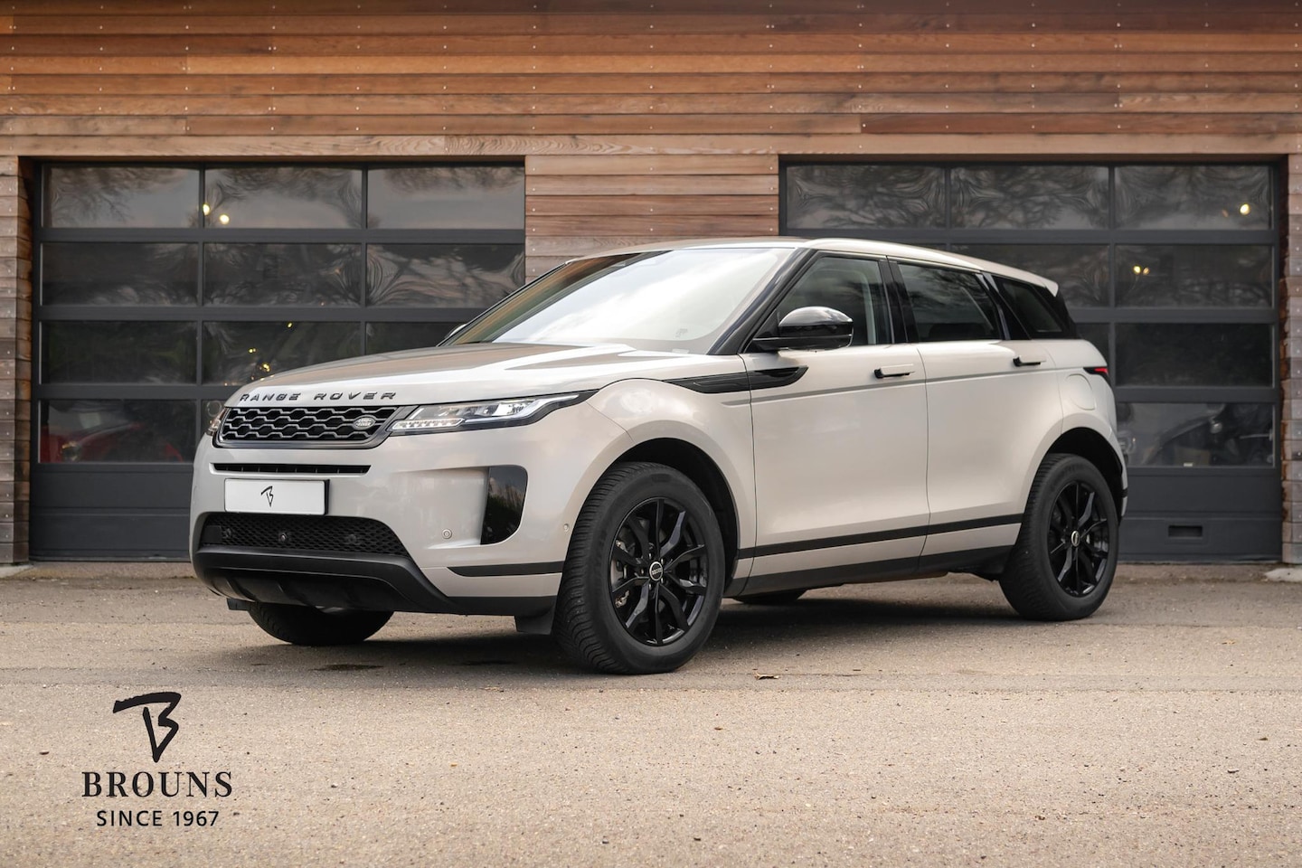 Land Rover Range Rover Evoque - 1.5 P300e AWD SE *Pano-Camera-1e.eig.-NL Auto - AutoWereld.nl