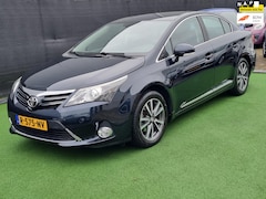 Toyota Avensis - 1.8 VVTi Business NAVI AUTOMAAT