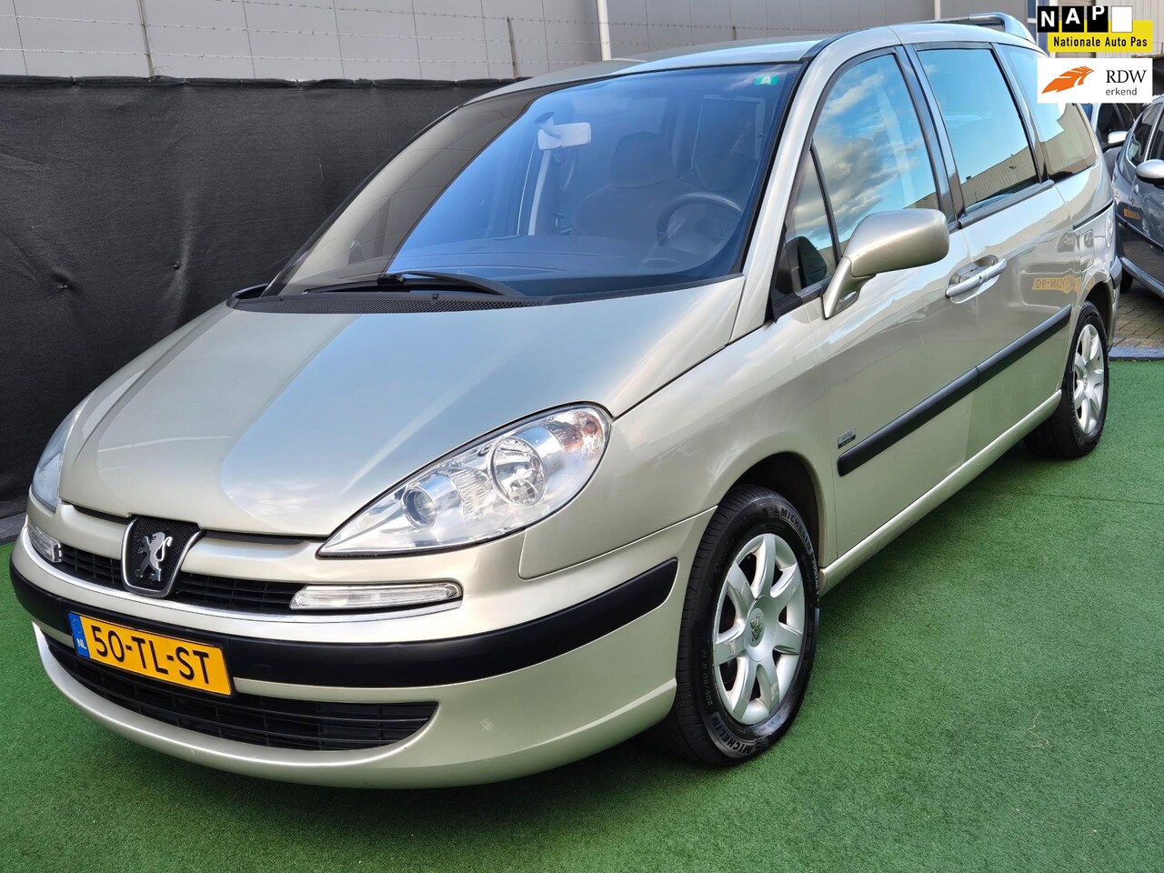 Peugeot 807 - 2.0 8 PERSOONS 8P AUTOMAAT NAP! - AutoWereld.nl