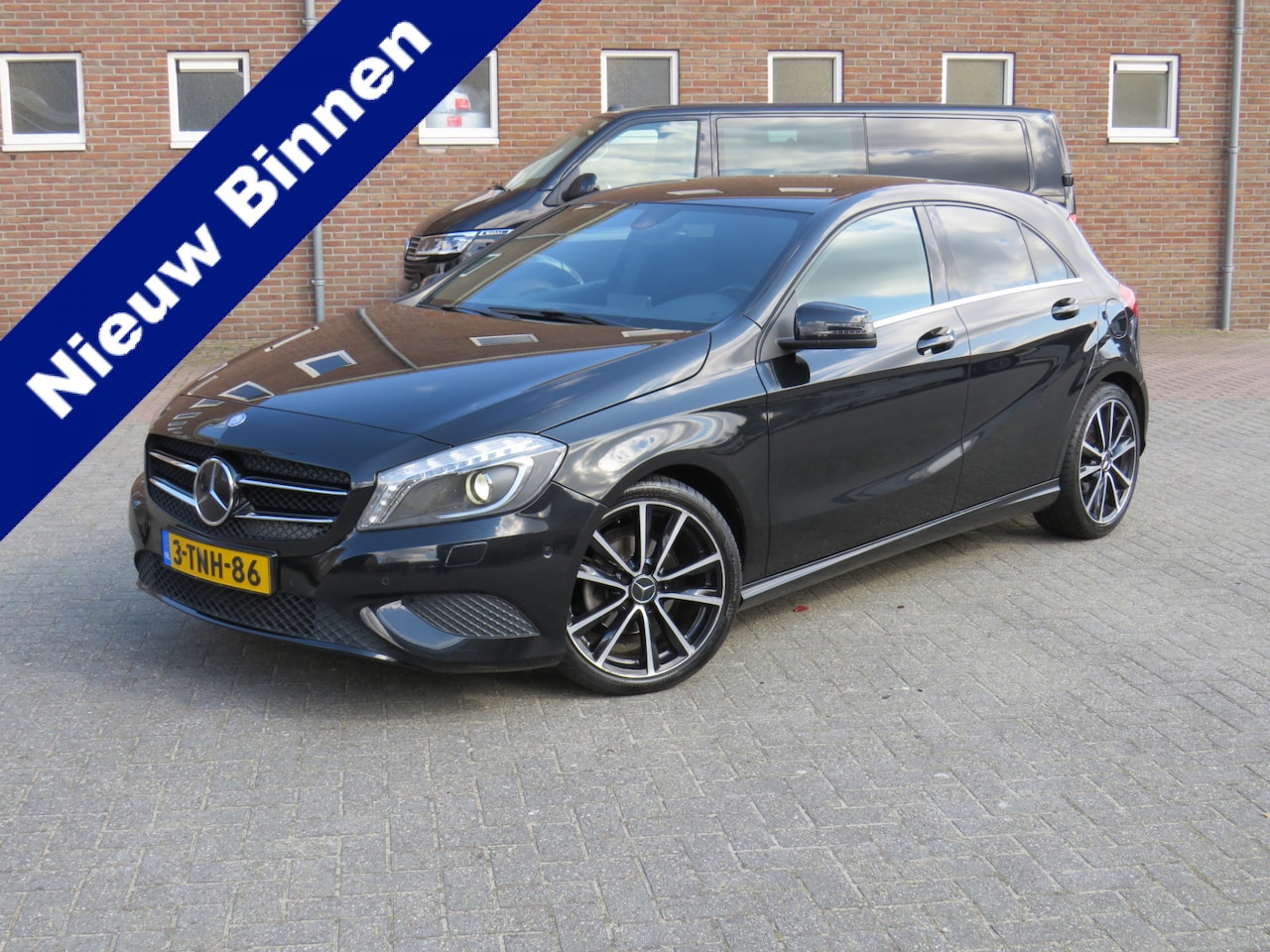 Mercedes-Benz A-klasse - 180 CDI Ambition AMG Line Xenon * Navigatie * Parkeersensoren V+A * Privacy Glas * Cruise - AutoWereld.nl