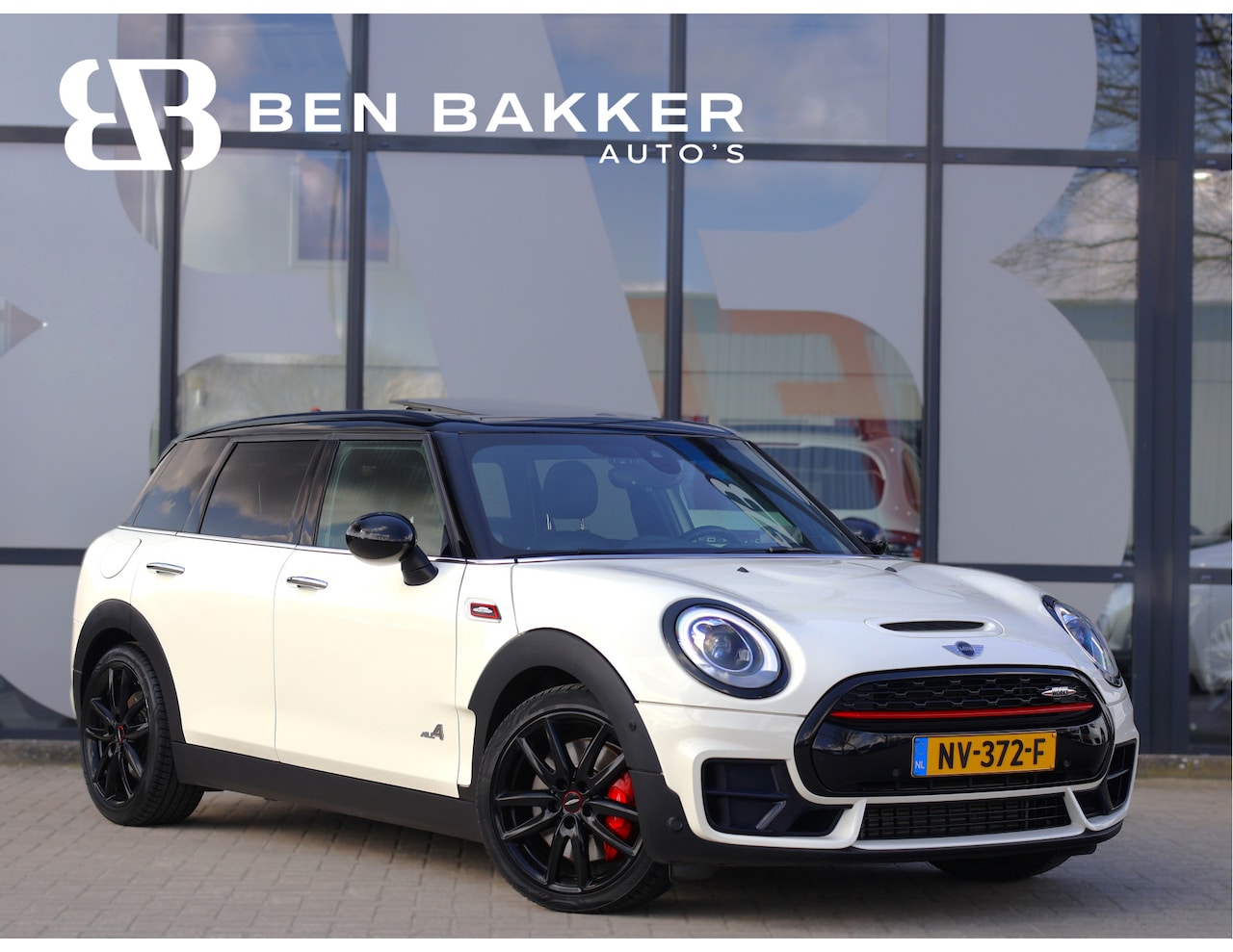 MINI Clubman - Mini 2.0 John Cooper Works ALL4 Chili *HUD*Pano*H/K*Leder*Navi*Cam* - AutoWereld.nl