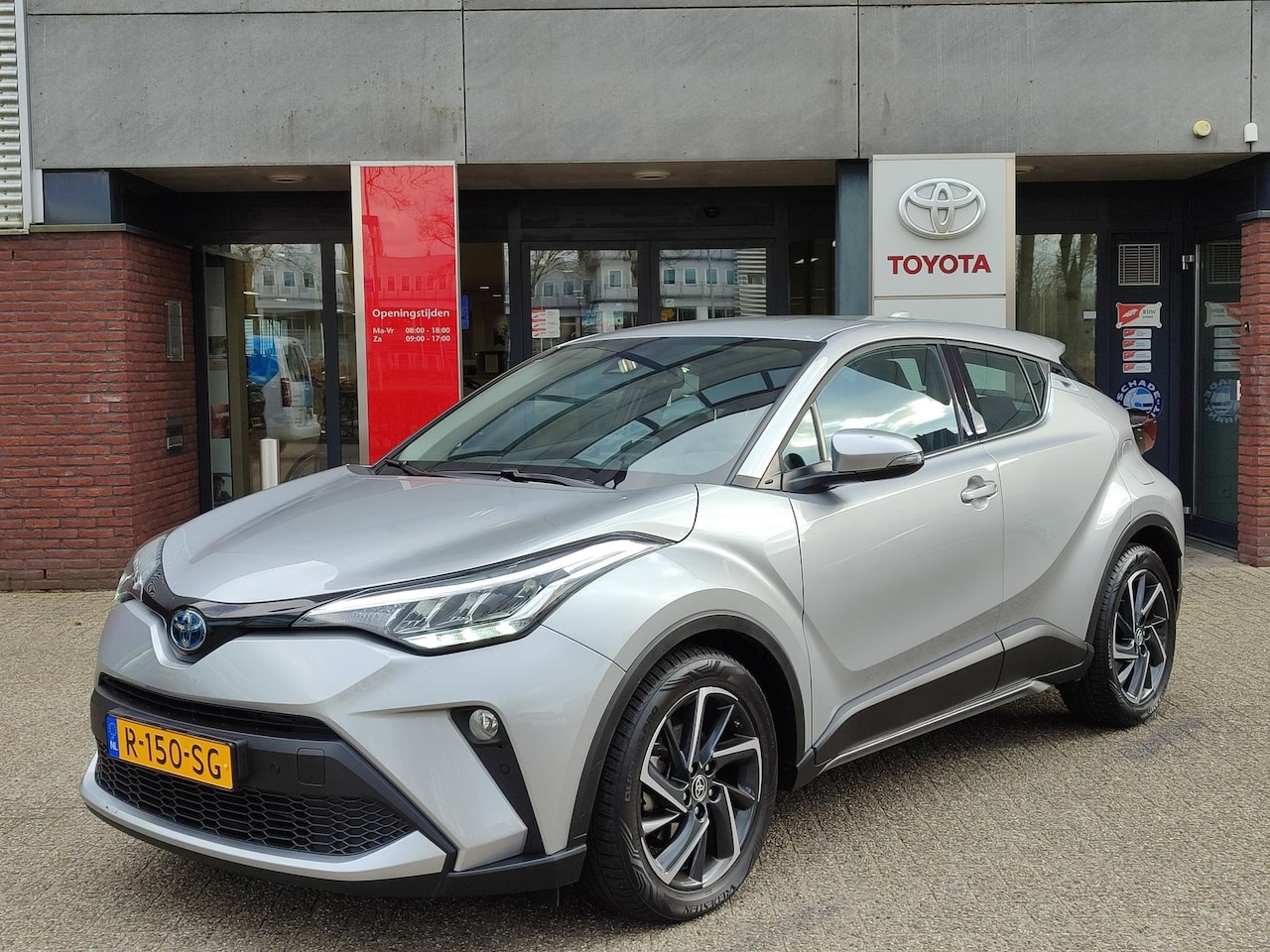 Toyota C-HR - 2.0 HYBRID DYNAMIC NAVI 4S-BANDEN PARK-SENSOREN CAMERA AD-CRUISE CLIMA APPLE/ANDROID NL-AU - AutoWereld.nl