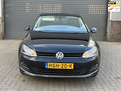 Volkswagen Golf - 1.2 TSI Business Edition R Connected Lounge 53.000 Km