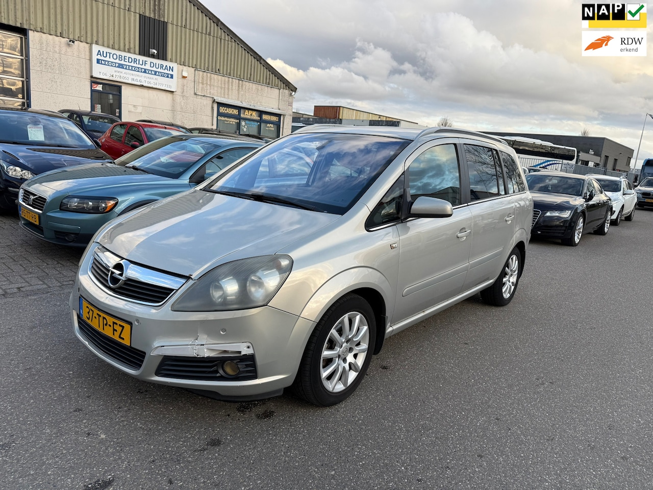 Opel Zafira - 1.6 Cosmo Airco Bj:2006 NAP! - AutoWereld.nl