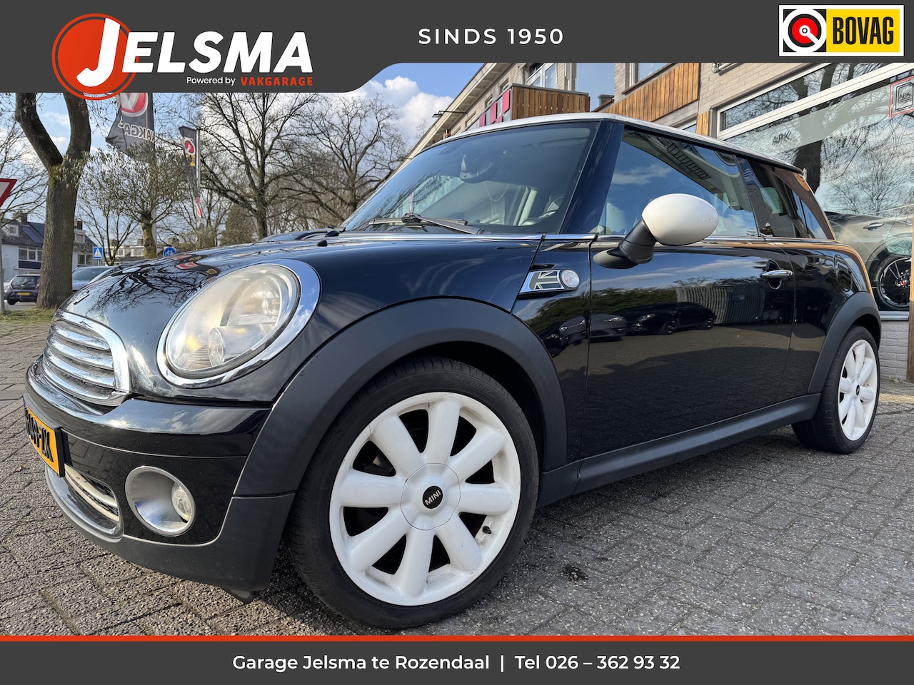 MINI Cooper - Mini 1.6 120pk, Leer | Clima | 17inch - AutoWereld.nl