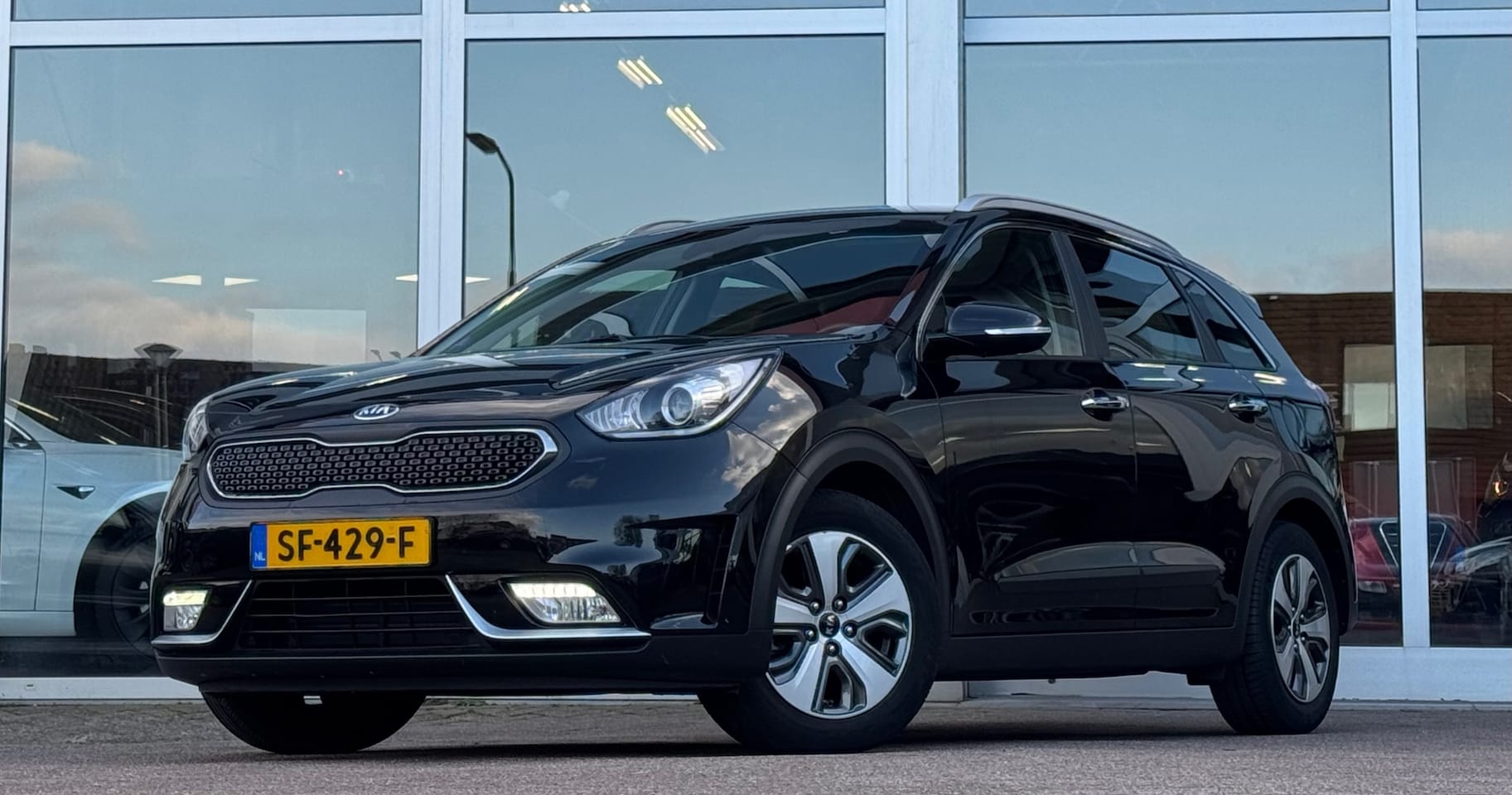 Kia Niro - 1.6 GDi Hybrid DynamicLine Trekhaak - AutoWereld.nl