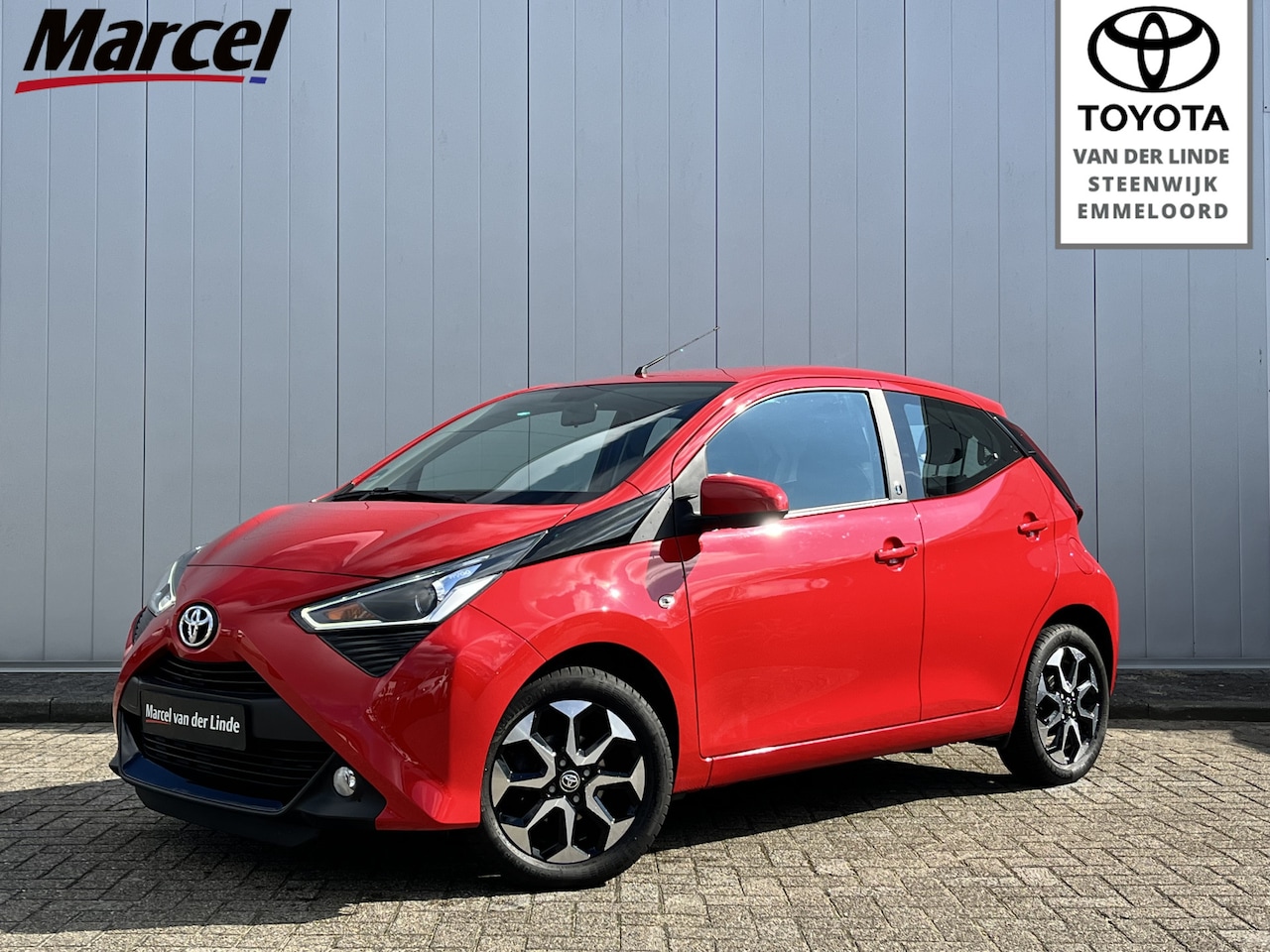 Toyota Aygo - 1.0 VVT-i X-Joy Limited Lichtmetalen Velgen Carplay Android Auto - AutoWereld.nl