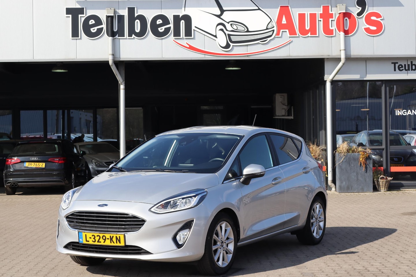 Ford Fiesta - 1.0 EcoBoost Titanium Apple Carplay, Climate control, Cruise control, Lane control, Elektr - AutoWereld.nl