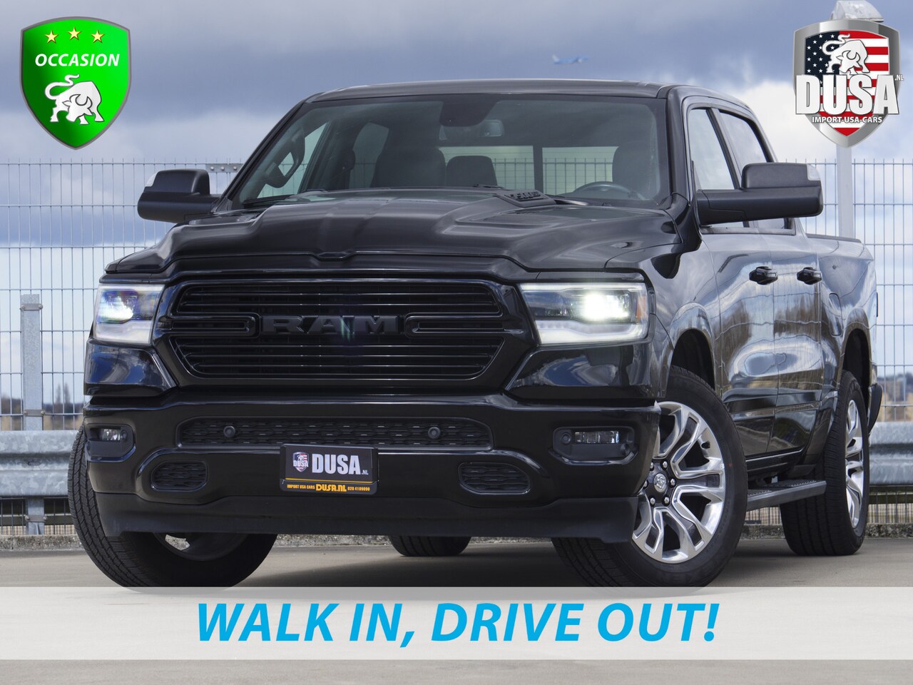 Dodge Ram 1500 - 5.7 V8 4x4 Crew Cab Laramie Sport | Pano | Leder Nieuw Binnen! - AutoWereld.nl