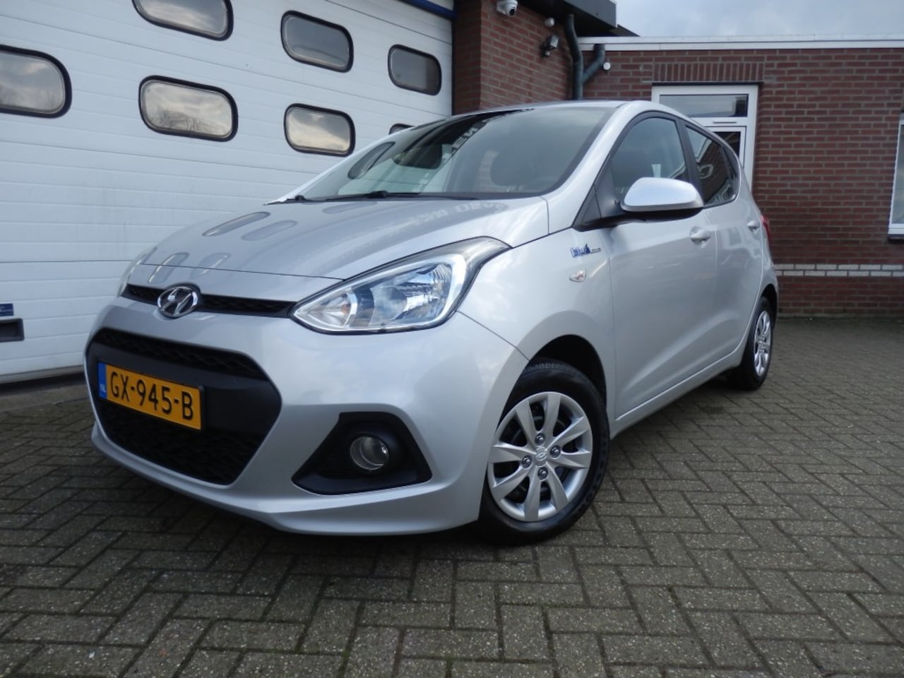 Hyundai i10 - 1.0I I-MOTION COMF. - AutoWereld.nl