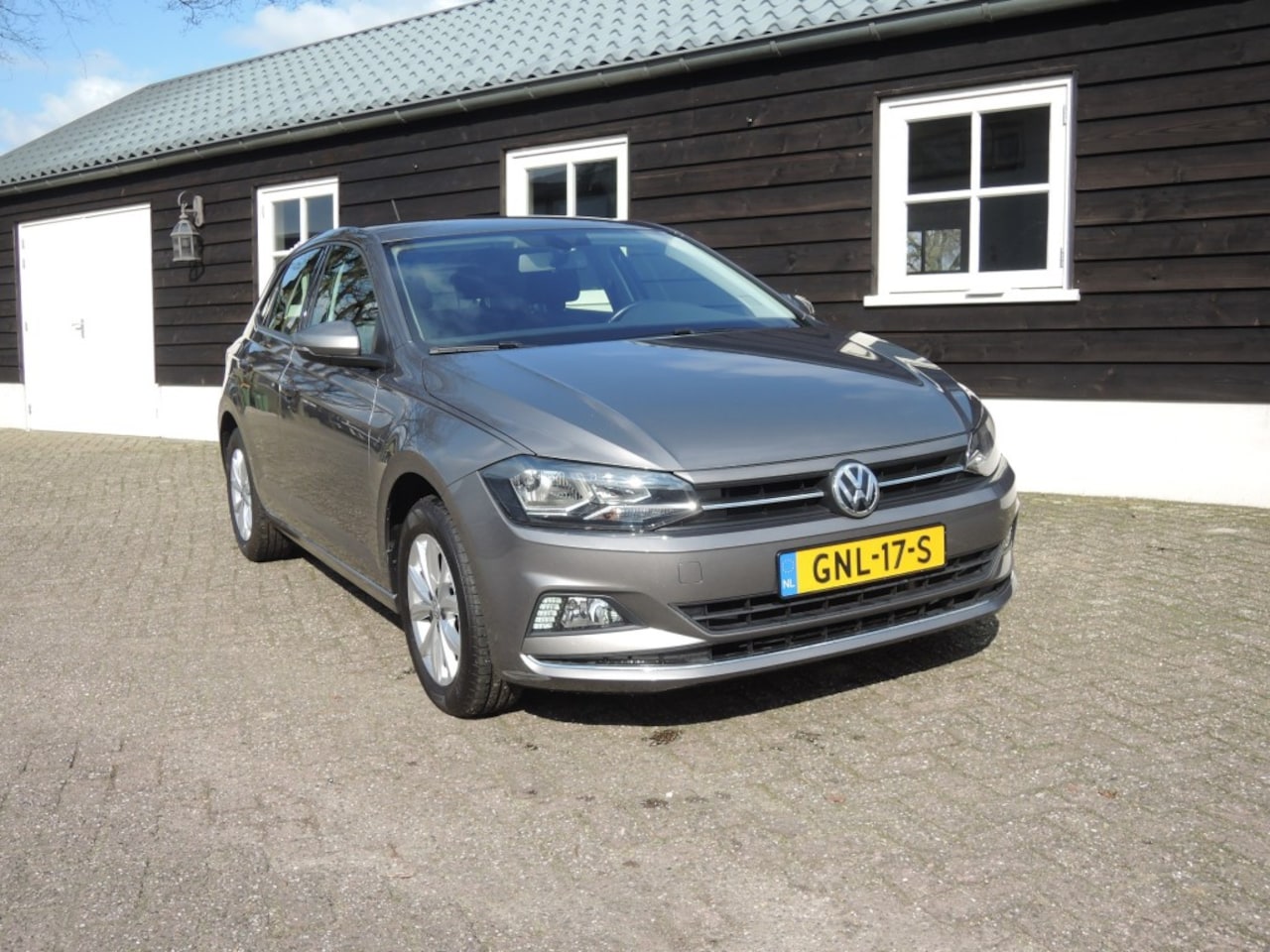 Volkswagen Polo - 1.0 TSI Highline 1.0 TSI HIGHLINE - AutoWereld.nl