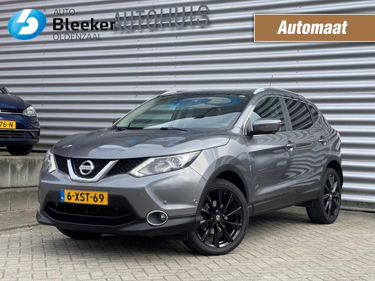 Nissan Qashqai - 1.2 Tekna Leder 360 Camera Stoelverwarming Navi Clima - AutoWereld.nl