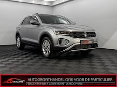 Volkswagen T-Roc - 1.5 TSI Life Edition Clima, Camera, Apple carplay, Keyless start, Virtual desk, Cruise con