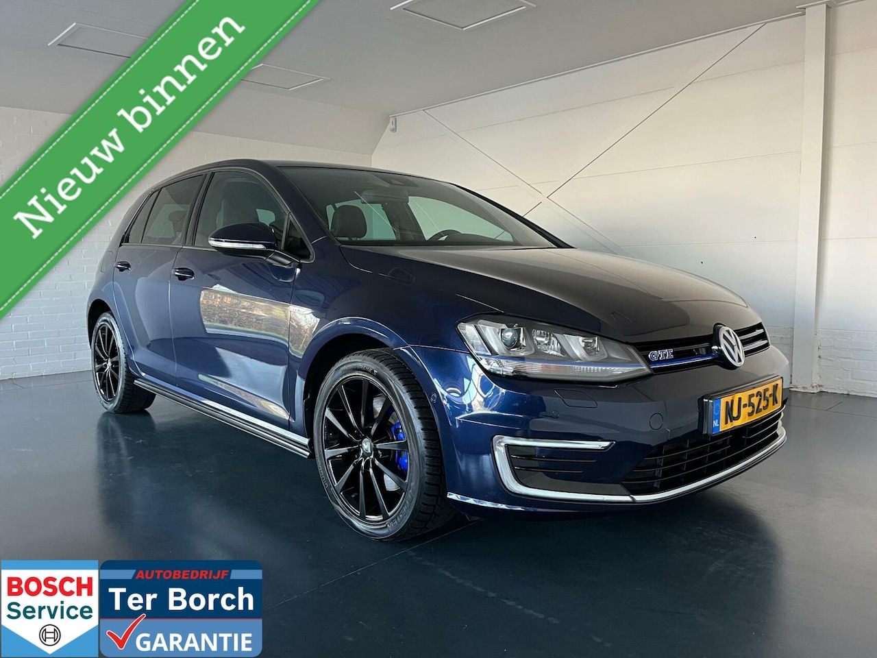 Volkswagen Golf - GTE Highline,Leer,T-haak,Key-less,DAB,LED - AutoWereld.nl