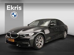 BMW 3-serie - Sedan 318i | LED | Navigatie | trekhaak | Sportstoelen | Shadow line | DAB | Alu 17 inch