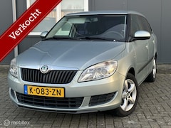 Skoda Fabia Combi - 1.2 TSI Ambition/Sensoren/Airco/Trekhaak