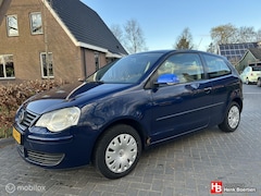 Volkswagen Polo - 1.4-16V Trendline