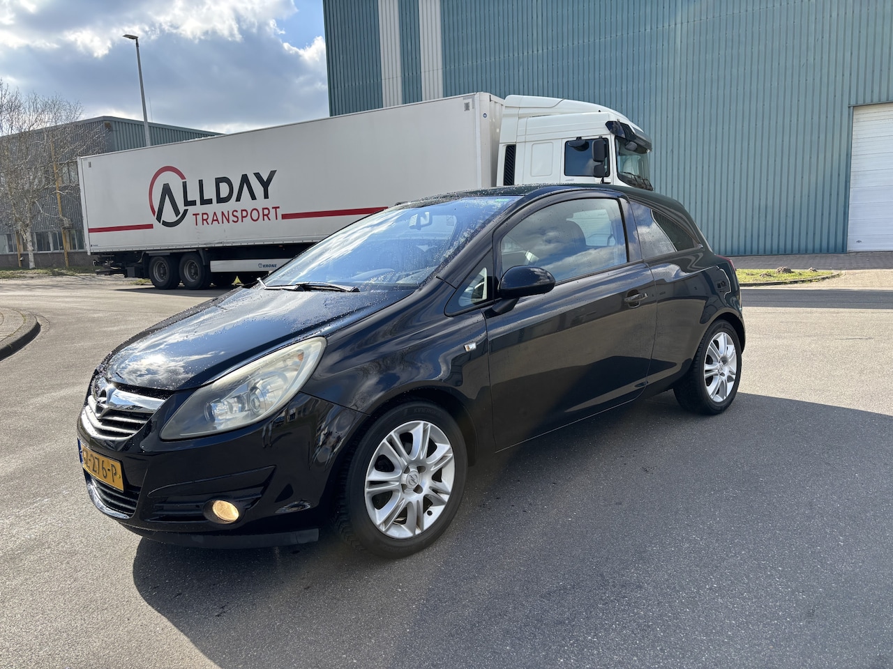 Opel Corsa - 1.2-16V Cosmo 81 PK. Leuke en fijn rijdende auto !!! Origineel slechts 163.000 KM !! - AutoWereld.nl