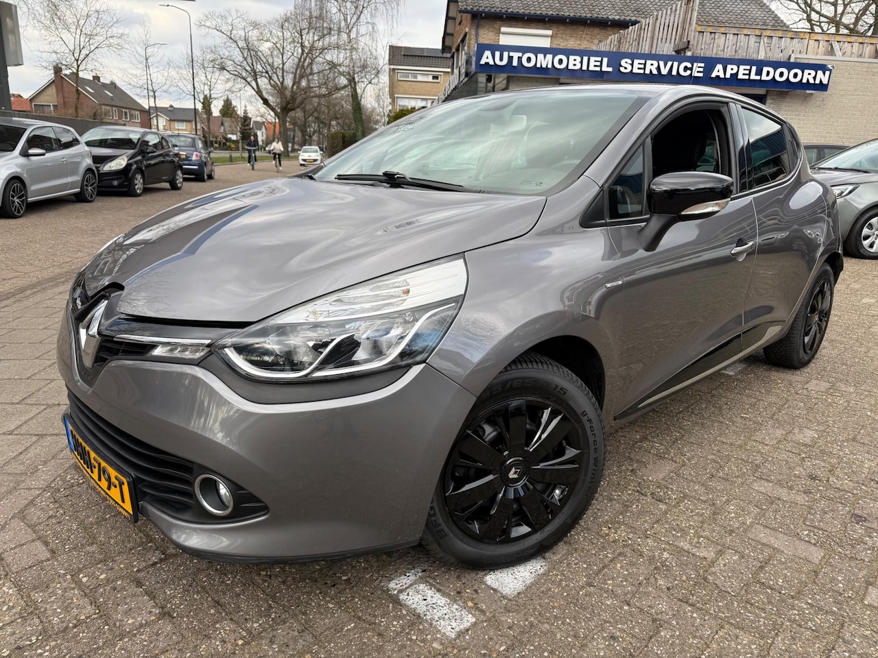 Renault Clio - 0.9 TCe Eco2 Limited *CRUISE*NAVI*CLIMA*PDC*ELEKTR.PAKKET* - AutoWereld.nl