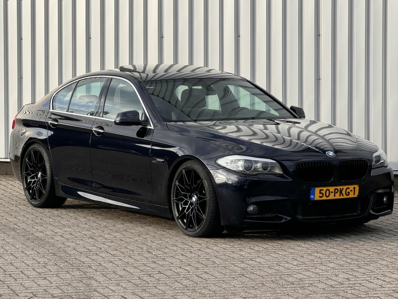 BMW 5-serie - 528i High Executive 20 inch originele m inruil mogelijk - AutoWereld.nl