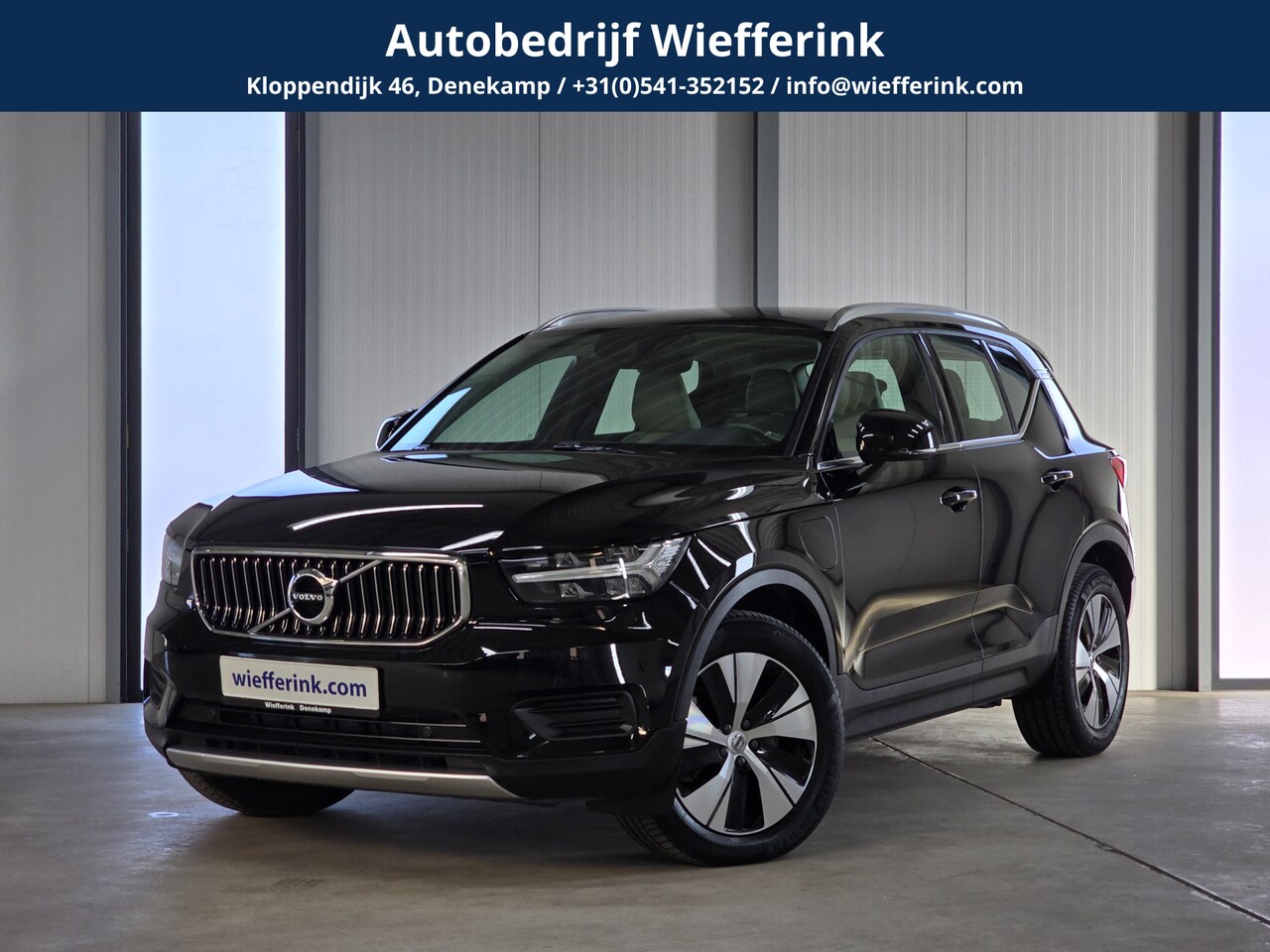 Volvo XC40 - 1.5 T4 Recharge Inscription Expression 211pk PHEV | Leder | Navi | Camera | Sensoren V+A - AutoWereld.nl