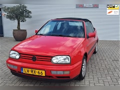 Volkswagen Golf Cabriolet - 1.8. 55kw , in zeer goede staat, cv vergrendeling, elektrische ramen, stuurbekrachting,