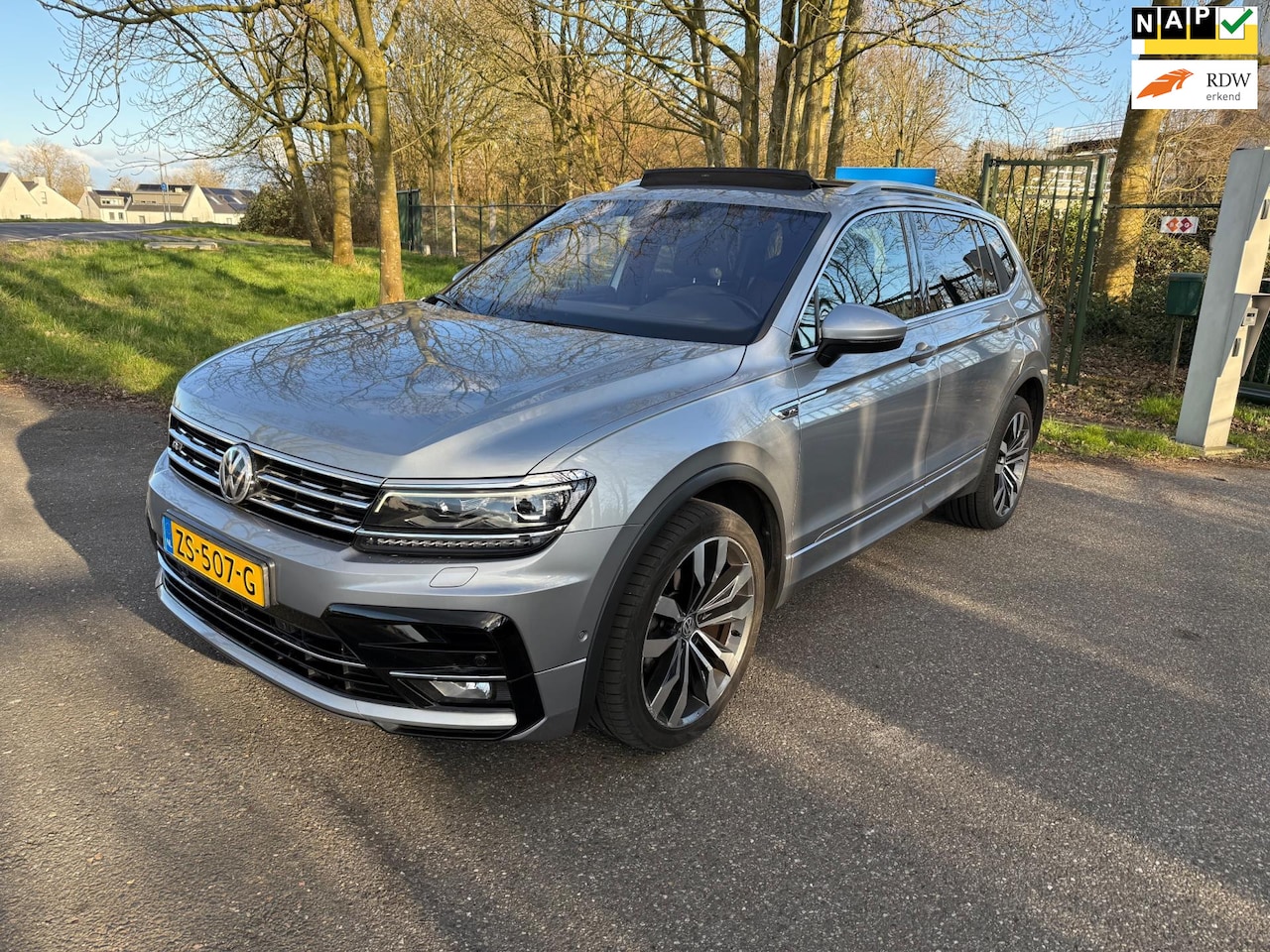 Volkswagen Tiguan Allspace - 1.5 TSI | R-Line | 7 persoons | FULL OPTIONS | Origineel Nederlands - AutoWereld.nl