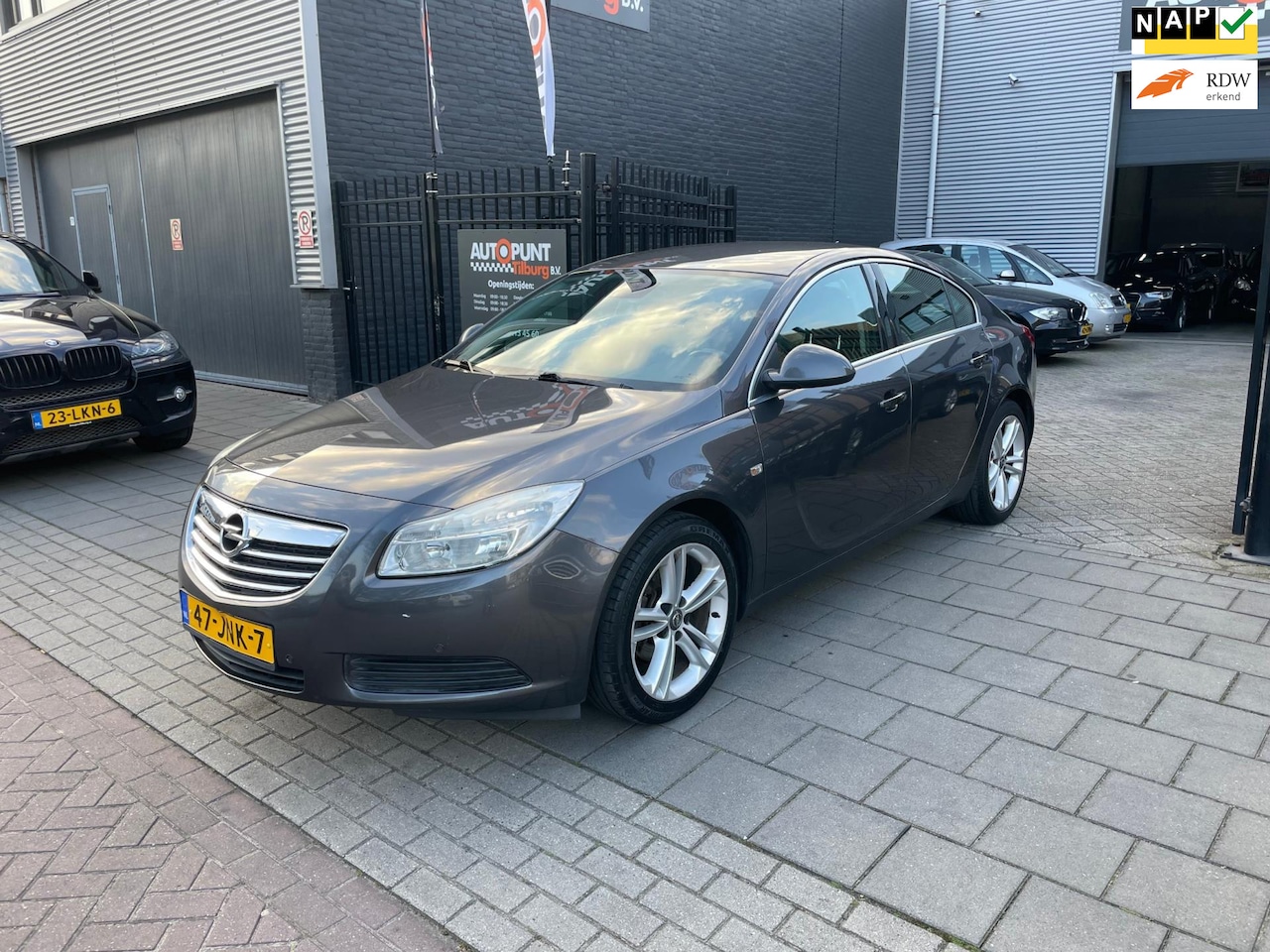 Opel Insignia - 1.8 Edition Sport Airco Navi PDC NAP APK - AutoWereld.nl