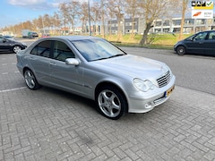 Mercedes-Benz C-klasse - 200 K. Elegance ((( navigatie )))