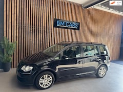 Volkswagen Touran - 1.4 TSI Trendline AUTOMAAT, Airco, Nieuwe APK