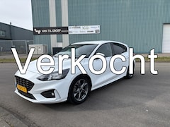 Ford Focus - 1.0i EcoBoost ST Line Business 6-Bak 126 PK. Prachtige en zeer complete auto Nieuwstaat