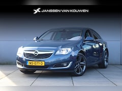 Opel Insignia - 1.6 T Business+ 170pk / Navigatie / Climate / Stoel-stuurverwarming / 19'' velgen