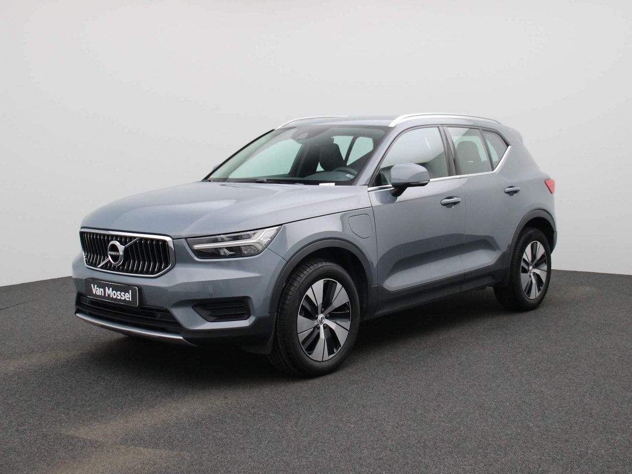 Volvo XC40 - 1.5 T5 Recharge R-Design | Automaat | Leder | Stoel/Stuur Verwarming | Camera | LMV | Clim - AutoWereld.nl