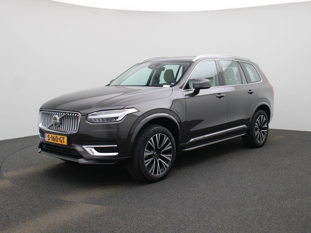 Volvo XC90 - 2.0 T8 Recharge AWD Core Bright | 7-Zits | Leder | Navigatie | Camera | Stoel/Stuurverwarm - AutoWereld.nl