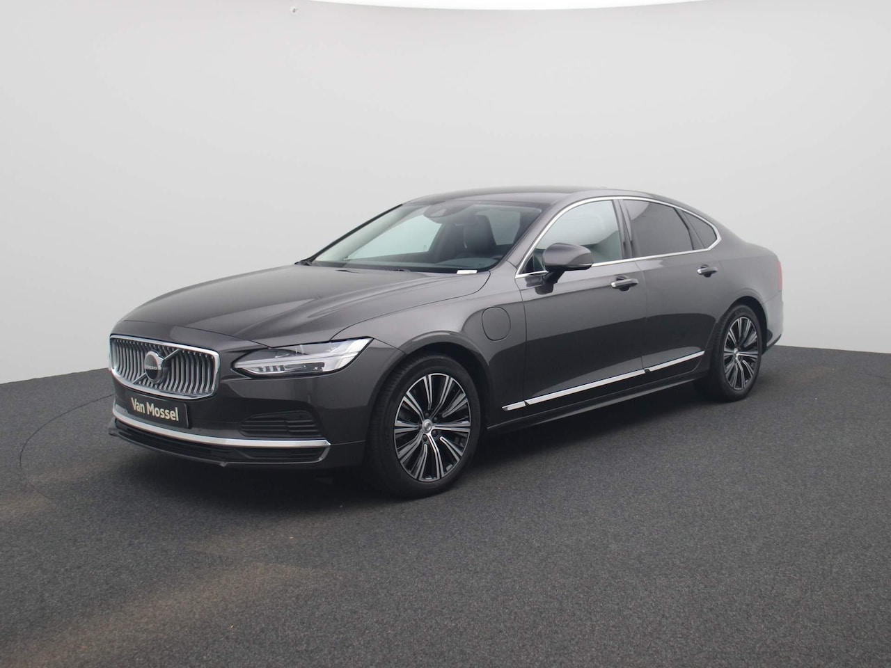 Volvo S90 - 2.0 T8 AWD Inscription | Leder Interieur | Navigatie | Camera | Memory Seats | Stuur + Sto - AutoWereld.nl