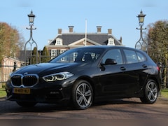 BMW 1-serie - 118i SPORT AUTOMAAT | 1E EIGENAAR | NL-AUTO | SPORTSTOELEN | VIRTUAL COCKPIT | 17" ALL SEA