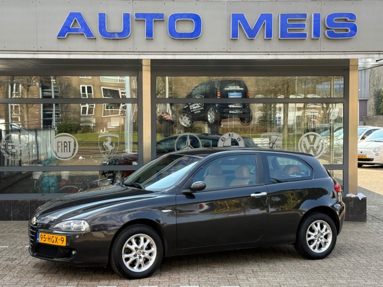 Alfa Romeo 147 - 1.6 TS Veloce Distinctive Leder Clima Cruise - AutoWereld.nl