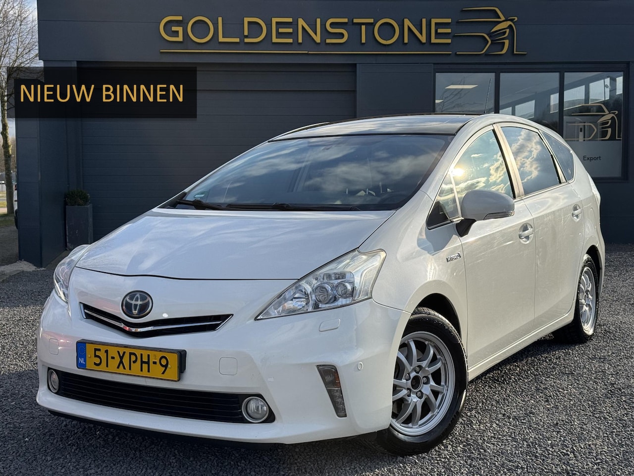 Toyota Prius Wagon - 1.8 Dynamic Business 96g 7persoons,1e Eigenaar,Pano,Camera,Trekhaak,Lmv,Dealer Onderhouden - AutoWereld.nl