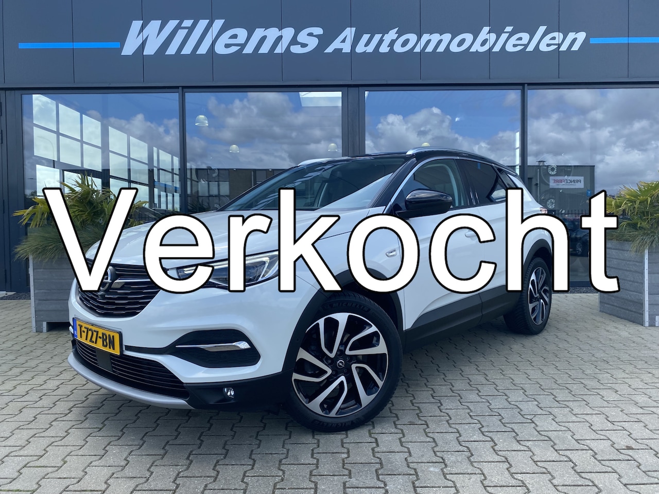 Opel Grandland X - 1.2 Turbo Ultimate Adaptive Cruise Control, Elektrische Stoelen & Lederen Bekleding - AutoWereld.nl