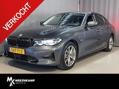 BMW 3-serie - 330e Sport Line 17"/Trekhaak/Adaptieve cruise/Stuur + stoelverwarming/PDC v+a/Sportstoelen