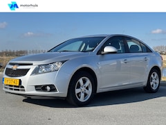 Chevrolet Cruze - | 1.8 DOHC | 141 PK | 4D LT | TREKHAAK | NAVIGATIE |