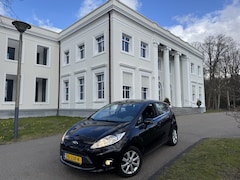 Ford Fiesta - 1.25 Ghia 5 DRS, 7.000 KM P/JR, NIEUW MODEL