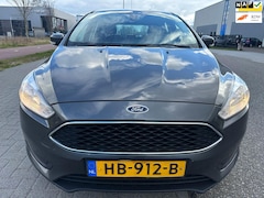 Ford Focus - 1.0 Trend Edition 5 Deurs Navi Clima Cruise