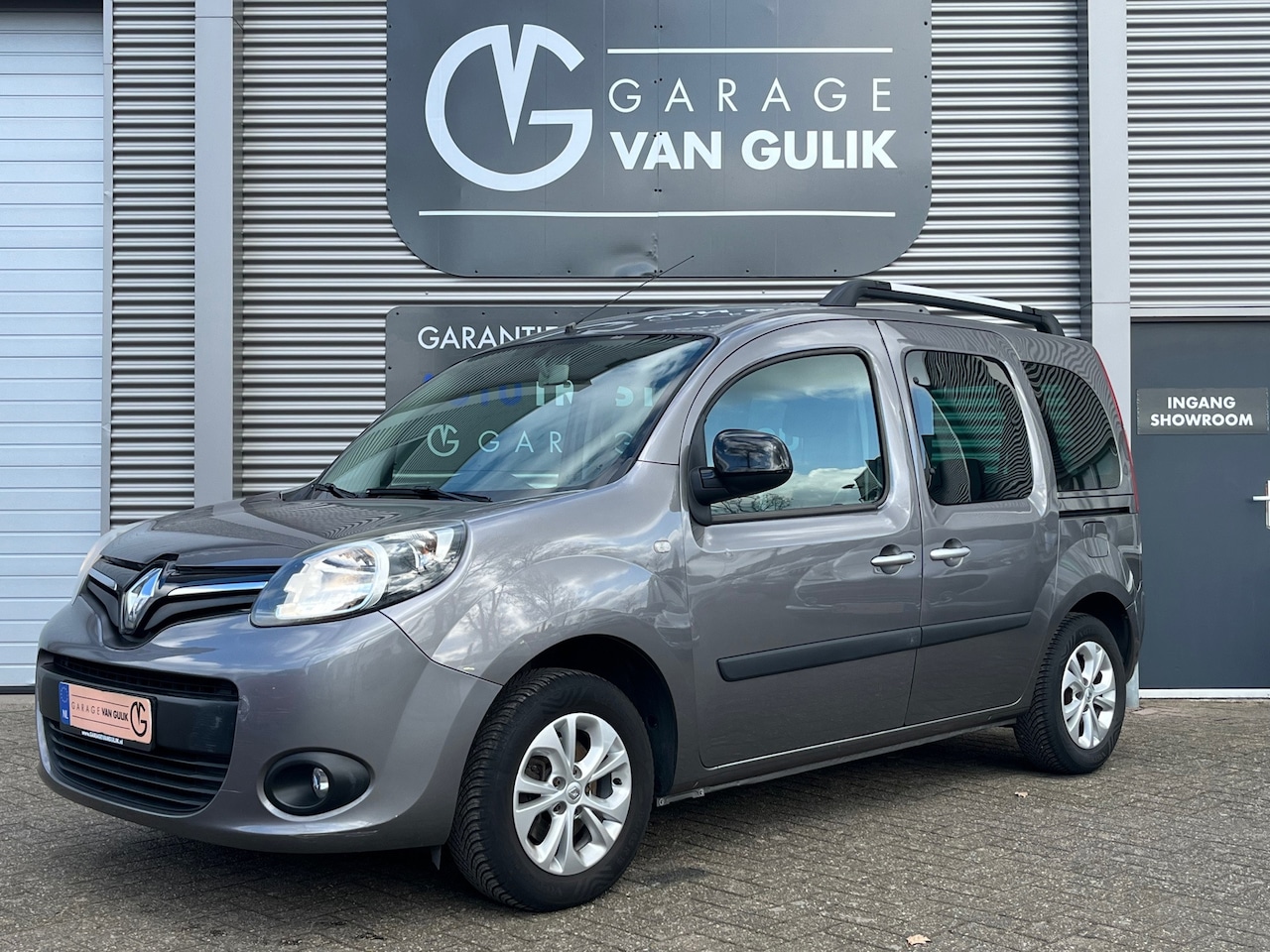 Renault Kangoo Family - 1.2 TCe Limited Start&Stop Airco,Trekhaak,Dakrail,Radio/Cd,Usb,Lmv,GetintGlas,Isofix,Bluet - AutoWereld.nl