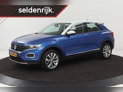 Volkswagen T-Roc - 1.5 TSI Sport | Stoelverwarming | Full LED | Trekhaak | Navigatie | Climate control | PDC